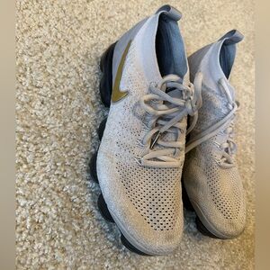 Women’s 9.5 Nike Vapormaxes, Black/Gray/Gold